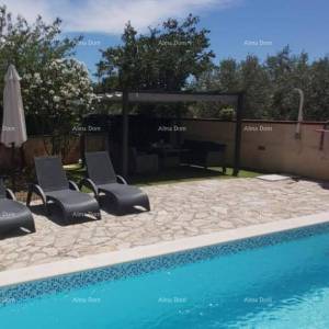 Lijepa kuća u Puli!