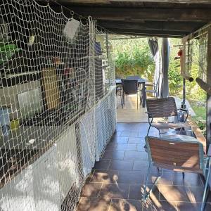 Lijepa obiteljska kuća sa bazenom,UMAG okolica