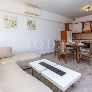 Lijepi stan sa terasom i parkirnim mjestom na atraktivnoj lokaciji,ROVINJ