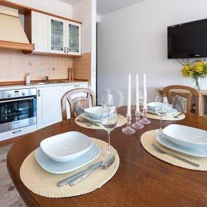 Lijepi stan sa terasom i parkirnim mjestom na atraktivnoj lokaciji,ROVINJ