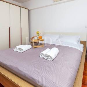 Lijepi stan sa terasom i parkirnim mjestom na atraktivnoj lokaciji,ROVINJ