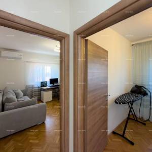 Ližnjan, uređena I kompletno namještena kuća sa garažom i konobom