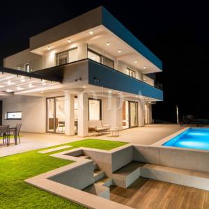 Lovran moderna kuća u blizini grada