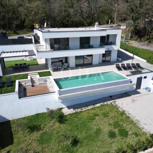 Lovran moderna kuća u blizini grada