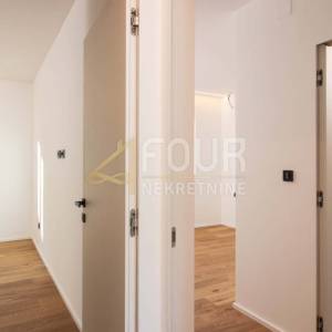 Lovran, novogradnja, 3s+db, 142.11m2, terasa, okućnica, pogled na more