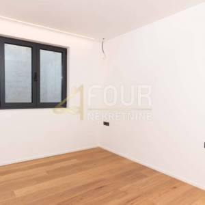 Lovran, novogradnja, 75.87m2, 2s+db, terasa, okućnica, pogled na more