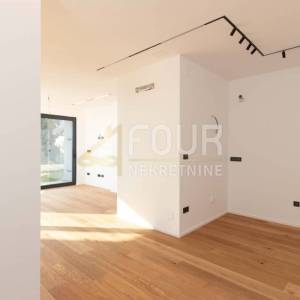 Lovran, novogradnja, 75.87m2, 2s+db, terasa, okućnica, pogled na more