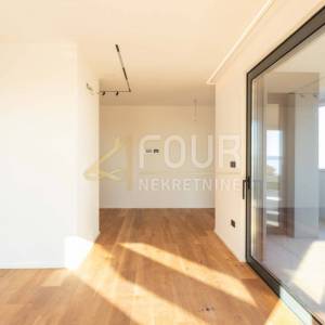 Lovran, novogradnja, 75.87m2, 2s+db, terasa, okućnica, pogled na more