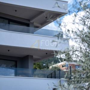 Lovran, novogradnja, 77.17m2, 2s+db, terasa, okućnica, pogled na more