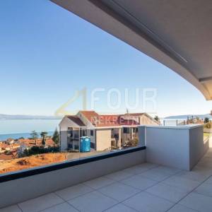 Lovran, novogradnja, 77.17m2, 2s+db, terasa, okućnica, pogled na more