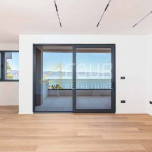 Lovran, novogradnja, 77.17m2, 2s+db, terasa, okućnica, pogled na more