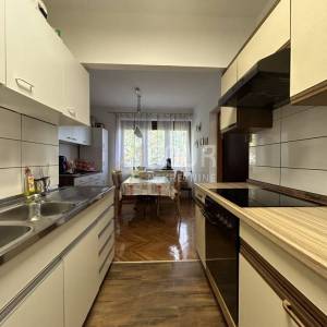 Lovran, samostojeća kuća s pogledom na more