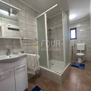 Lovran, samostojeća kuća s pogledom na more