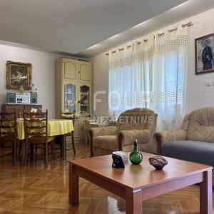 Lovran, samostojeća kuća s pogledom na more