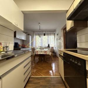 Lovran, samostojeća kuća s pogledom na more