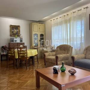 Lovran, samostojeća kuća s pogledom na more