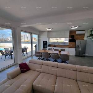 Luksuzna kuća s bazenom u srcu Istre.