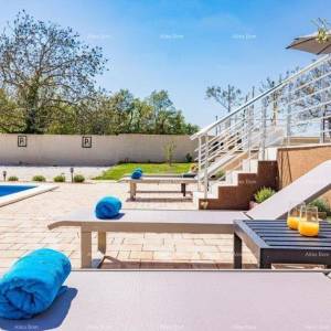 Luksuzna vila s bazenom na prodaju – Istra, okolica Barbana
