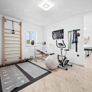 Luksuzna vila s bazenom na prodaju – Istra, okolica Barbana