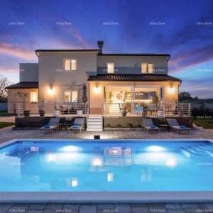 Luksuzna vila s bazenom na prodaju – Istra, okolica Barbana