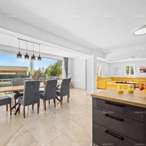 Luksuzna vila s bazenom na prodaju – Istra, okolica Barbana