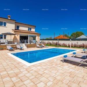 Luksuzna vila s bazenom na prodaju – Istra, okolica Barbana