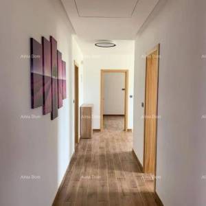 Luksuzna vila s bazenom na prodaju – Istra, okolica Barbana