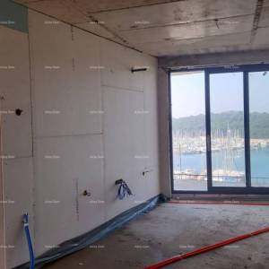 Luksuzni stan s pogledom na more i garažnim mjestom, Pula, Veruda!