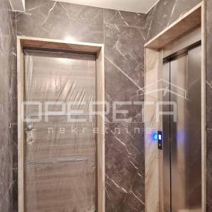 MAKARSKA – ekskluzivan stan s panoramskim pogledom i privatnim bazenom