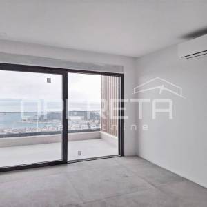 MAKARSKA – ekskluzivan stan s panoramskim pogledom i privatnim bazenom