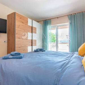 Malinska, samostojeća kuća s bazenom i pogledom na more!