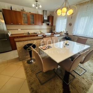 Matulji, Jušići, 2s+db, 77.66m2, terasa