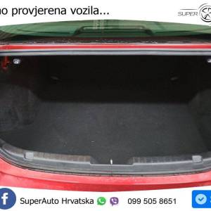 Mazda 3 2.5 e-Skyactiv G Aut. Exclusive 140 KS, MATRIX+ACC+HEAD+BOSE+S&S