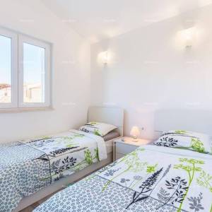 Medulin –  kuća s 2 apartmana, 100 m od plaže