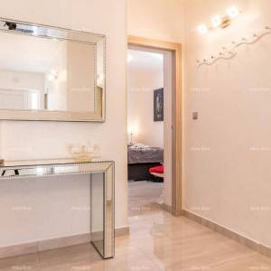 Medulin, stan sa bazenom.