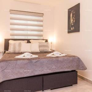 Medulin, stan sa bazenom.