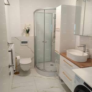 Medulin, Stan u prizemlju, 36 m2 sa vrtom od 60 m2. I garažom i SPREMIŠTEM.Blizina trgovačkog centra Lidl