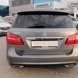 Mercedes-Benz klasa B 180d AMG AUTOMATIK *LED, NAVIGACIJA, KAMERA*