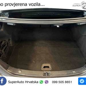 Mercedes E 220d Aut. AMG line 200 KS, KAM+PANO+NAVI+GR SJED+LED