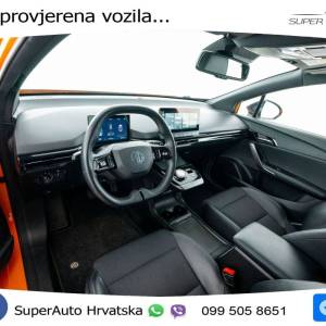 MG 4 64 kWh Luxury 204 KS, ACC+360+VIRT+NAVI