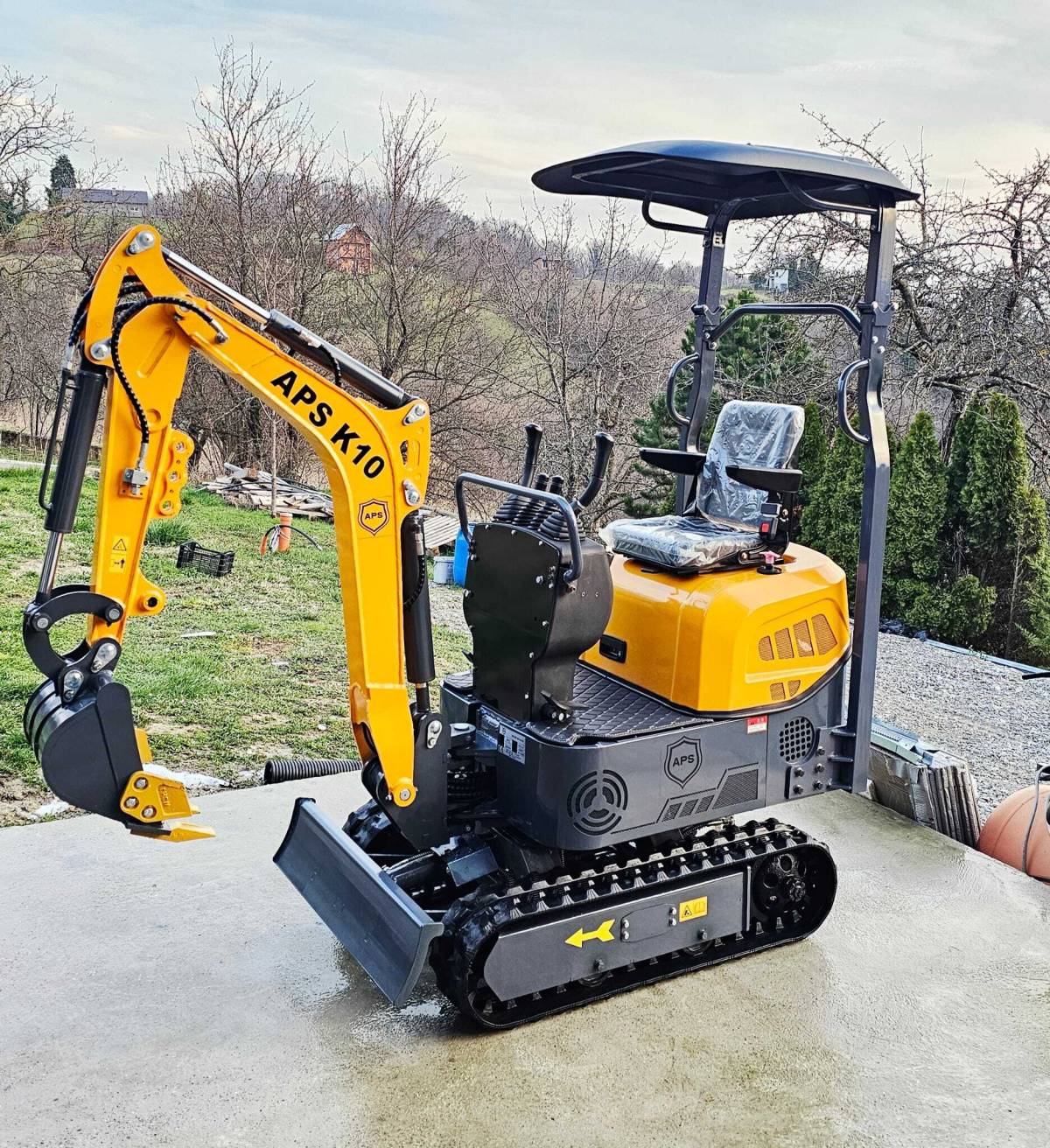 MINI BAGER 1 TONA SA ZAKRETNIM KRANOM