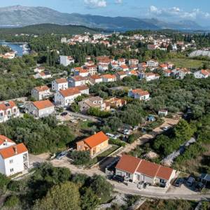 Mirna lokacija – zemljište 480 m2, Korčula