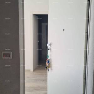 Moderan  apartman u bloku D s dva parkirna mjesta, blizina Umaga!