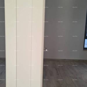 Moderan  apartman u bloku D s dva parkirna mjesta, blizina Umaga!