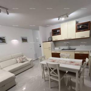 MODERAN STAN U PEROJU, 1 KM OD MORA