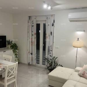 MODERAN STAN U PEROJU, 1 KM OD MORA