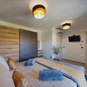 Moderna duplex villa s bazenom, saunom i jacuzzijem, Marčana!