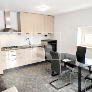 Moderna kuća s tri spavaće sobe i bazenom