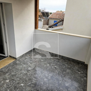 Moderna kuća s tri spavaće sobe i bazenom