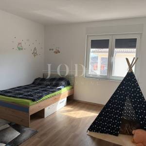 Moderna niskoenergetska kuća u Vrbniku – idealna za život ili investiciju